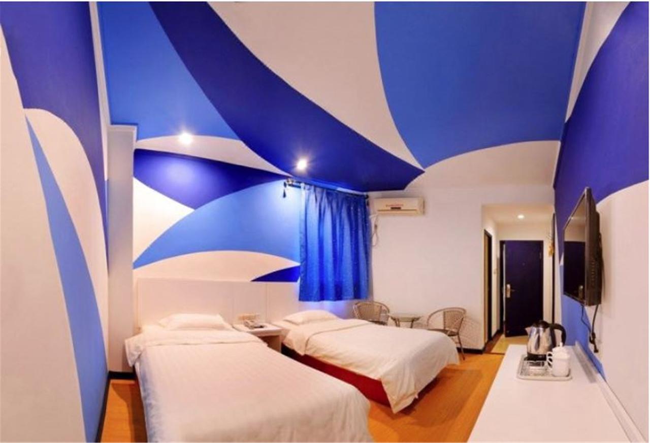 Jinkailai Business Hotel Qingdao Beer Street Exterior photo